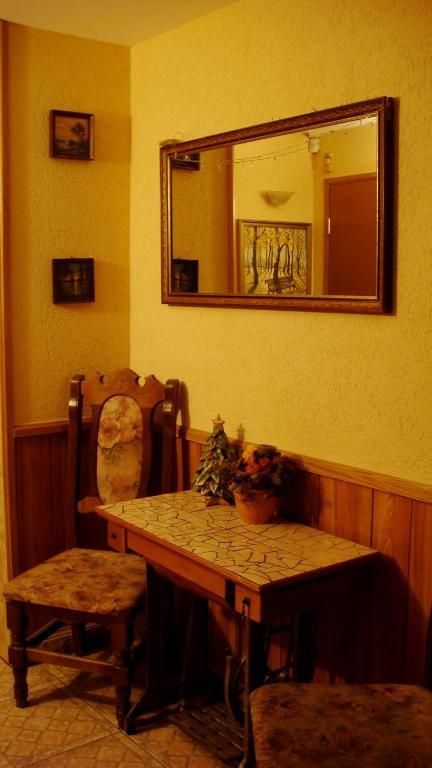 Urusel Guesthouse タリン エクステリア 写真